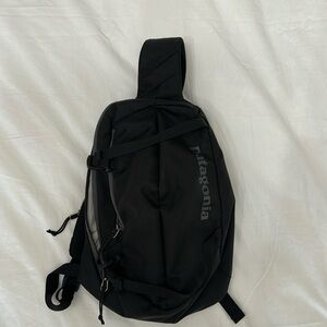 Patagonia atom sling bag
